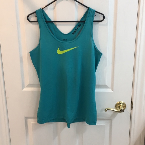 Workout tank top - Picture 1 of 3